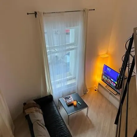 Urban-studios-cologne I Studio-gallery Daire